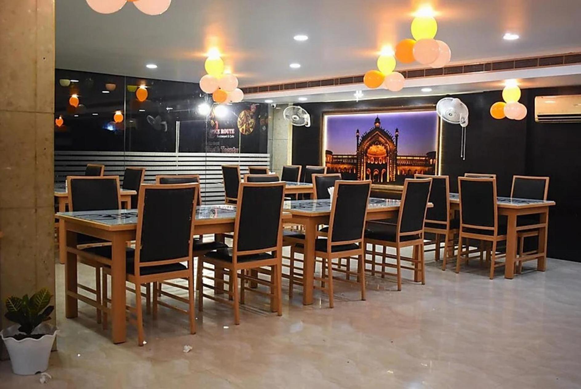 Saubhagya Inn By Kempinski Lakhnaú Exteriér fotografie