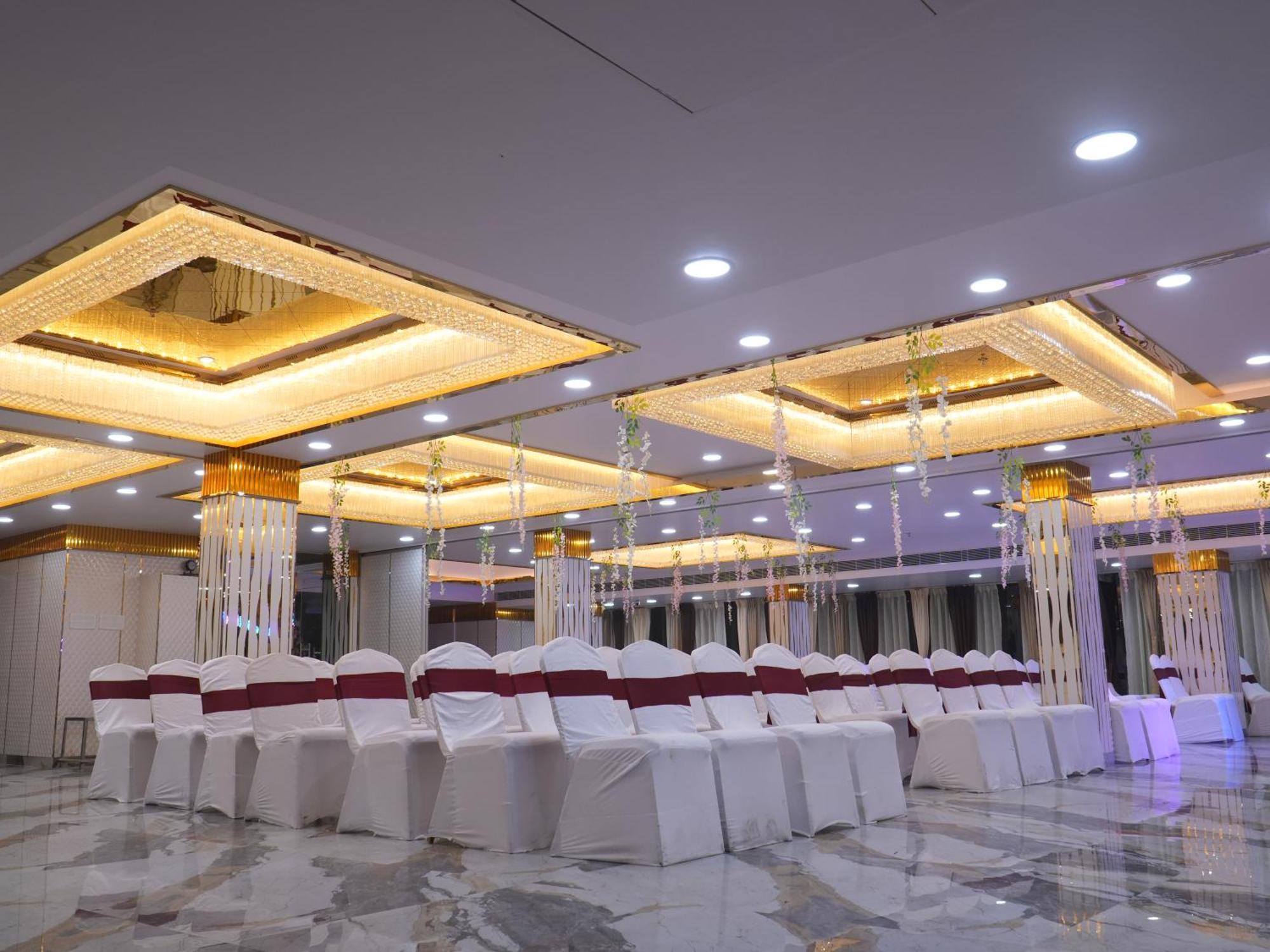 Saubhagya Inn By Kempinski Lakhnaú Exteriér fotografie